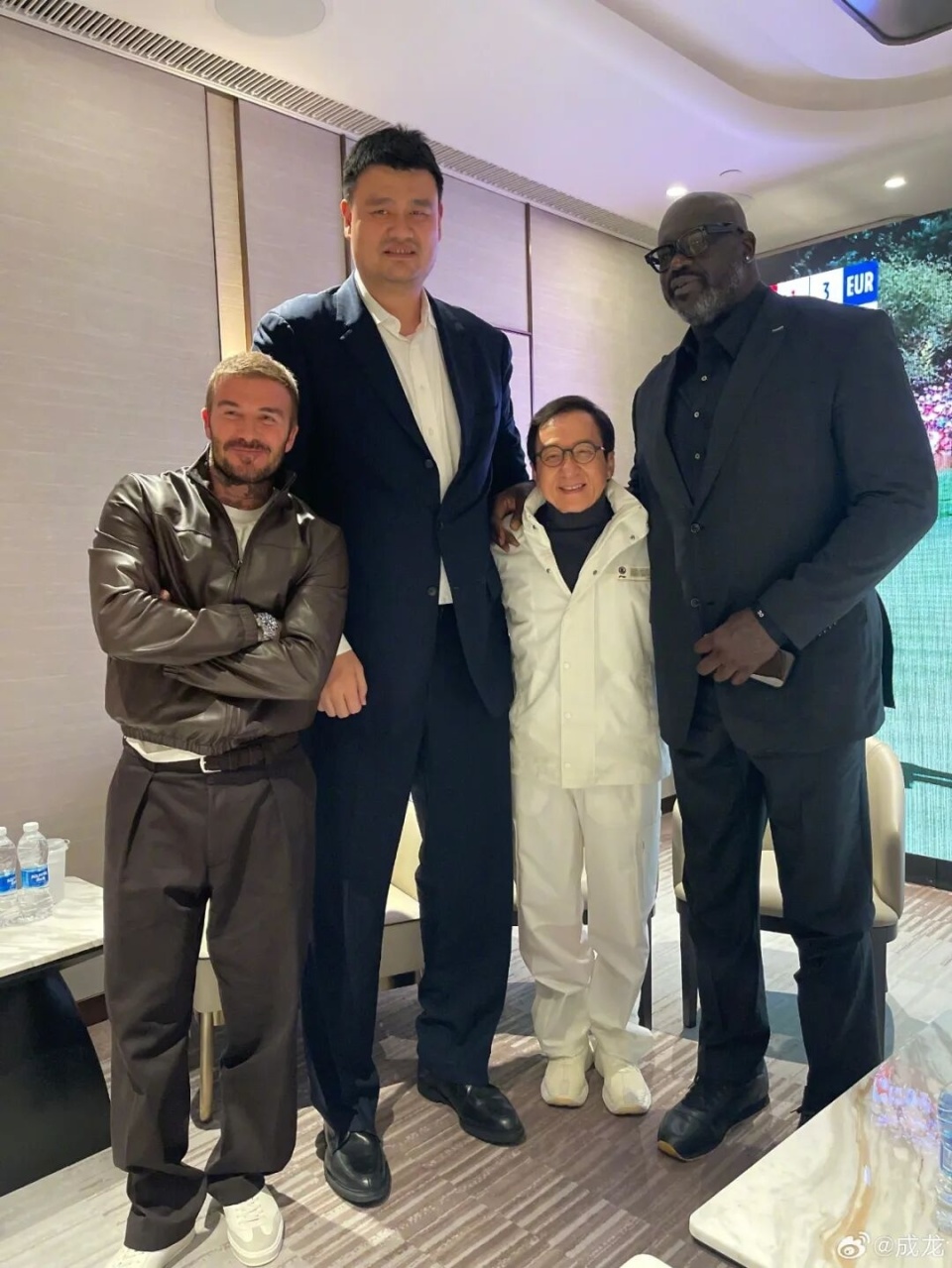 贝克汉姆, sAA, 贝克汉姆坐 贝克汉姆, sAA, 贝克汉姆坐