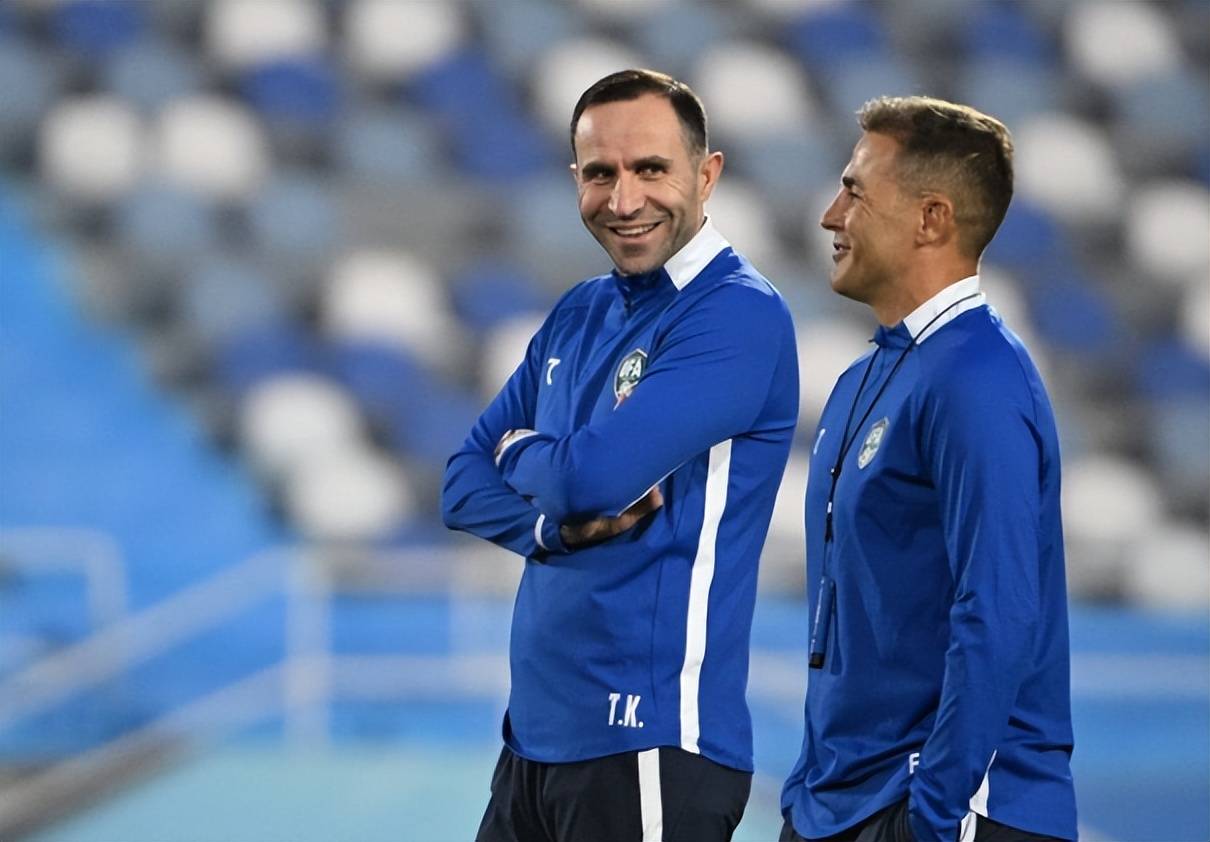 历来偏好的, 此前否认与 历来偏好的, 此前否认与